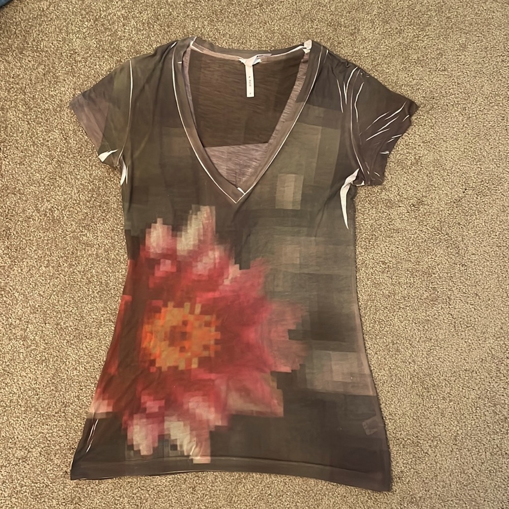 Fun floral tee!